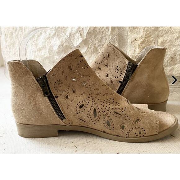 Coolway Tan Nelia Perforated Leather Side Zip Peep Toe Shoes Size 41/US 10 - Picture 3 of 5